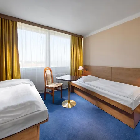Hotel Cernigov 3*