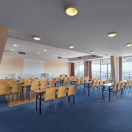 Cernigov Hotel