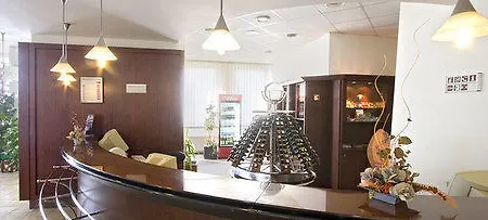 ホテル Cernigov 3*