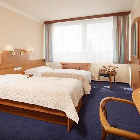 Hotel Cernigov 3*